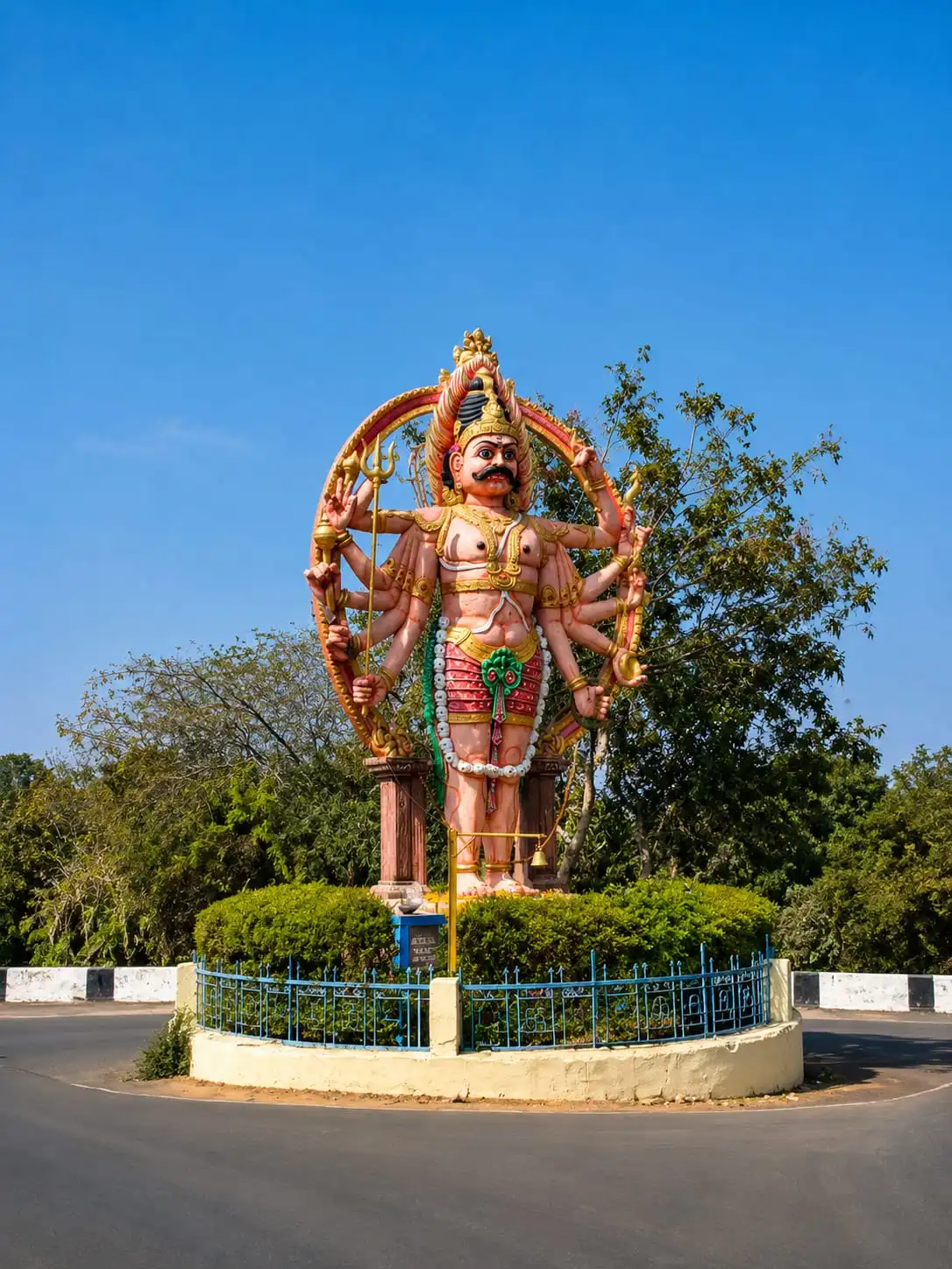 Lord Shiva statue near Mallikarjuna Temple in Srisailam